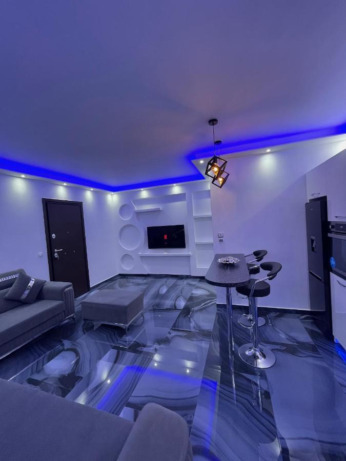 Rafina'S Luxury Apartment Bagian luar foto